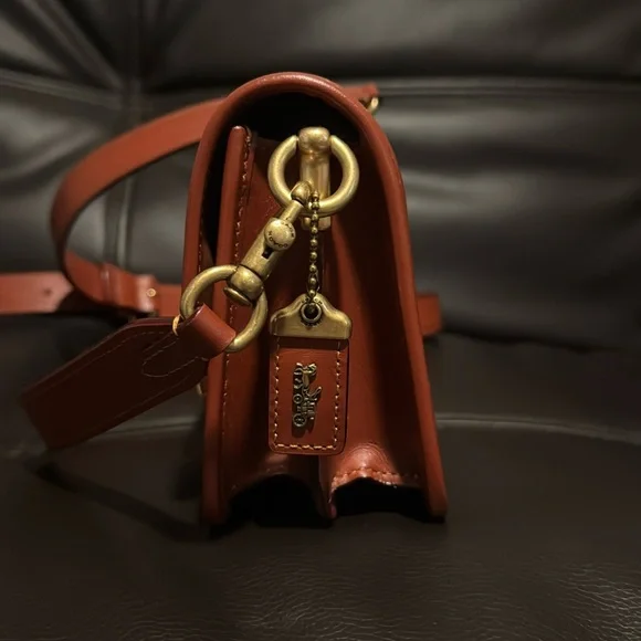 Coach Hero Crossbody in Signature Canvas price drop today only 7/21 - Picture 5 of 9